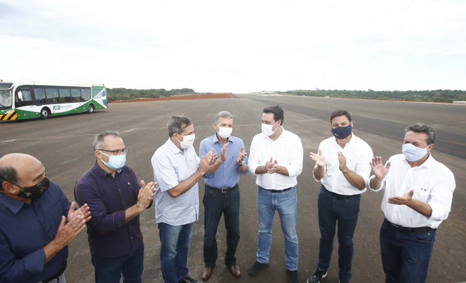 Governador Carlos Massa Ratinho Junior durante uma visita as obras do Aeroporto Internacional de Foz do Iguaçu.