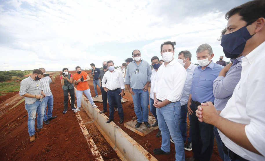 Governador Carlos Massa Ratinho Junior durante uma visita as obras do Aeroporto Internacional de Foz do Iguaçu.
