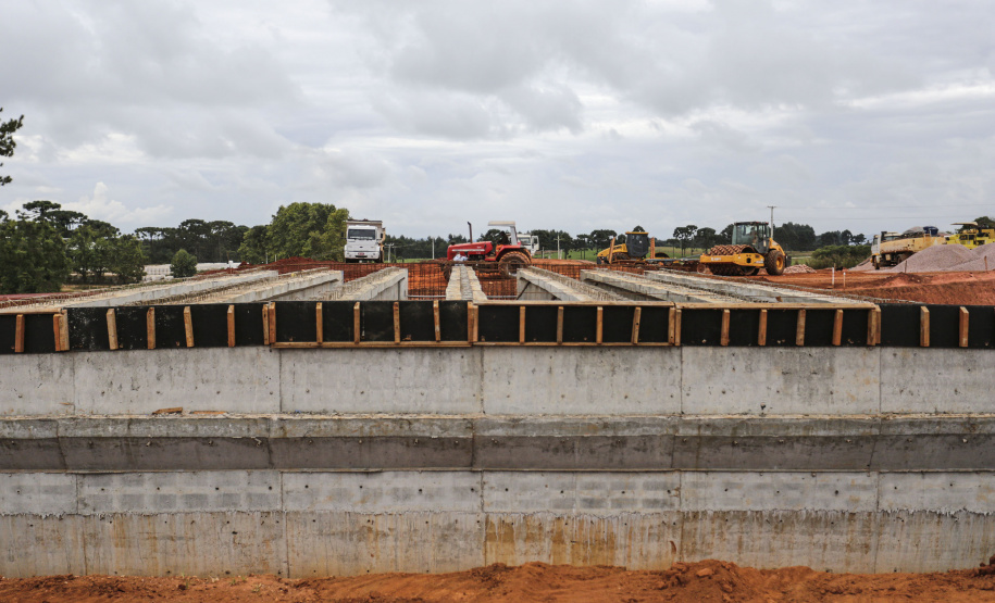 CASTRO - 11-02-2021 - OBRAS PARANÁ - OBRAS DO TREVO DE CESSO A CASTRO - FOTO: JONATHAN CAMPOS / AEN