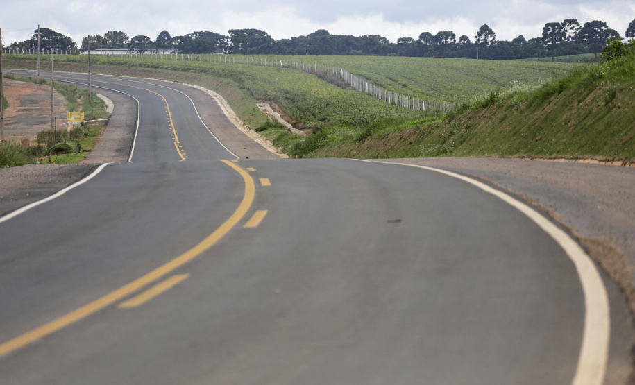 CASTRO - 11-02-2021 - OBRAS PARANÁ - OBRAS DO TREVO DE CESSO A CASTRO - FOTO: JONATHAN CAMPOS / AEN