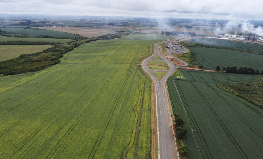 CASTRO - 11-02-2021 - OBRAS PARANÁ - OBRAS DO TREVO DE CESSO A CASTRO - FOTO: JONATHAN CAMPOS / AEN
