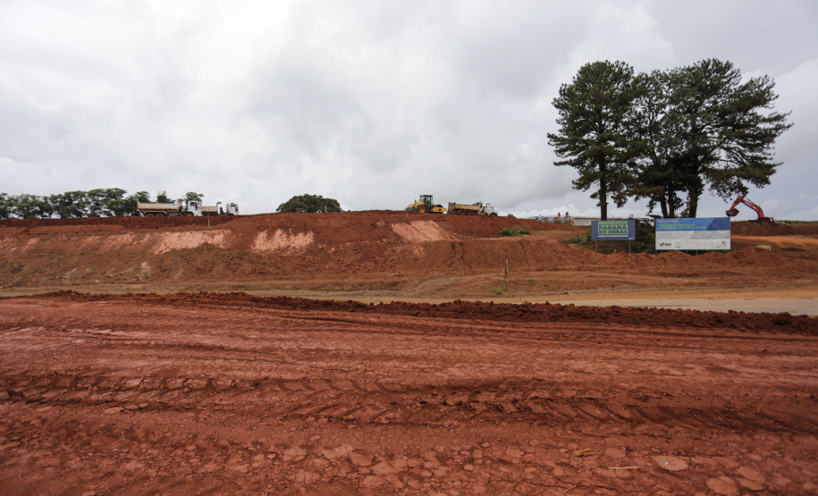 CASTRO - 11-02-2021 - OBRAS PARANÁ - OBRAS DO TREVO DE CESSO A CASTRO - FOTO: JONATHAN CAMPOS / AEN
