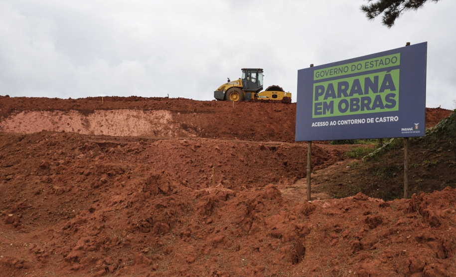 CASTRO - 11-02-2021 - OBRAS PARANÁ - OBRAS DO TREVO DE CESSO A CASTRO - FOTO: JONATHAN CAMPOS / AEN
