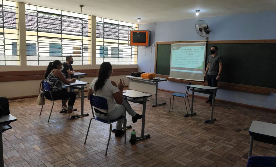Colégios estaduais promovem treinamento e recebem insumos e melhorias  -  Foto: Divulgação SEED