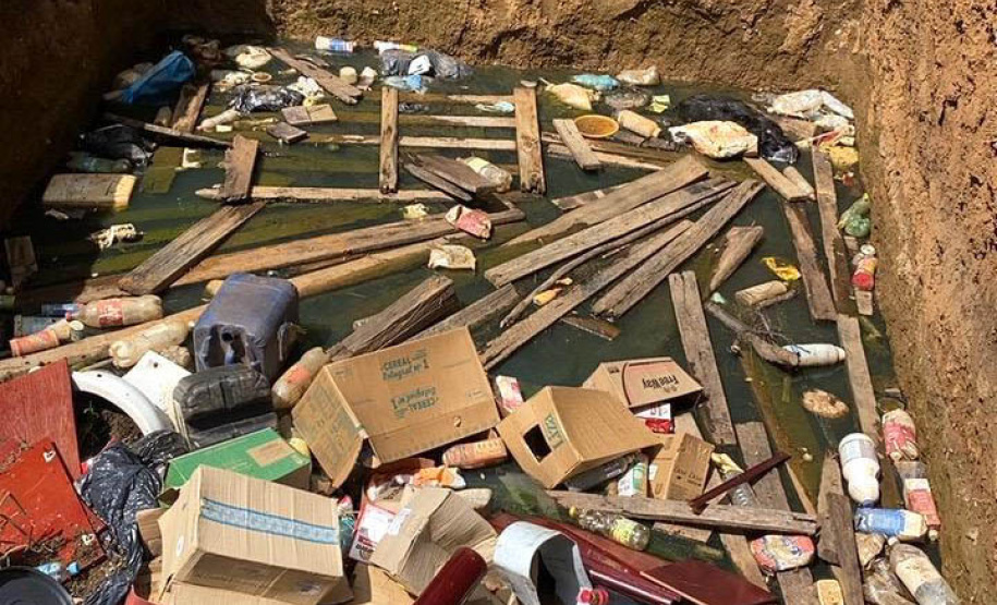 Fiscais do Escritório Regional de União da Vitória do Instituto Água e Terra (IAT) encontraram, nesta sexta-feira (19), diversas irregularidades ambientais em uma propriedade rural de General Carneiro, no extremo Sul do Paraná.  General Carneiro, 19/02/2021  -  Foto: Divulgação SEDEST/IAT