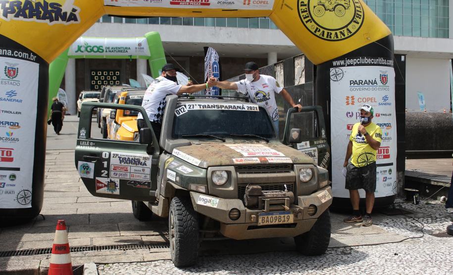 Os 110 veículos, com competidores de 13 estados, percorreram mais de mil quilômetros de estradas de terra e regiões rurais. A competição começou em Foz do Iguaçu, no dia 17 e terminou neste sábado (20) no Palácio Iguaçu, em Curitiba