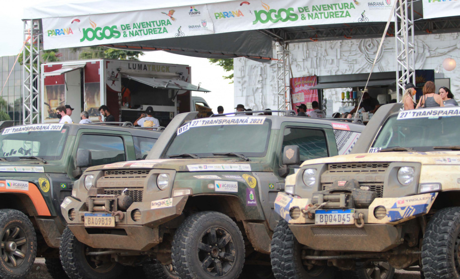 Chegada da 27ª edição do Rallye Transparaná, no Palácio Iguaçu, em Curitiba - Curitiba, 20/02/2021 - Foto: Alessandro Vieira/AEN