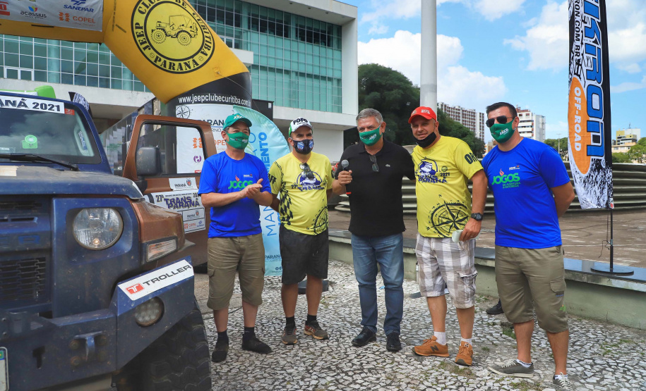 Chegada da 27ª edição do Rallye Transparaná, no Palácio Iguaçu, em Curitiba  -  Curitiba, 20/02/2021  -  Foto: José Fernando Ogura/AEN
