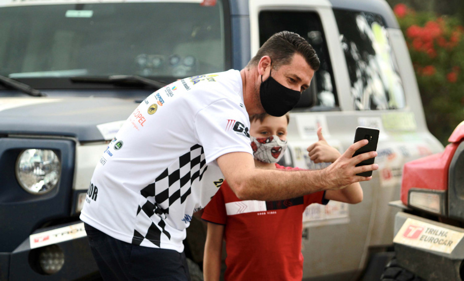 Chegada da 27ª edição do Rallye Transparaná, no Palácio Iguaçu, em Curitiba - Curitiba, 20/02/2021 - Foto: Alessandro Vieira/AEN