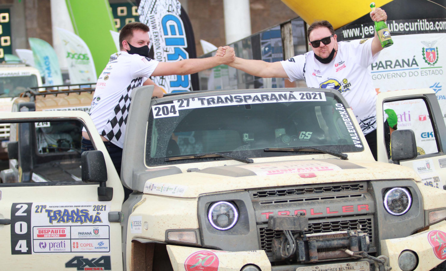 Chegada da 27ª edição do Rallye Transparaná, no Palácio Iguaçu, em Curitiba - Curitiba, 20/02/2021 - Foto: Alessandro Vieira/AEN