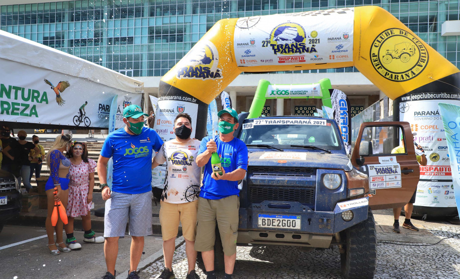 Chegada da 27ª edição do Rallye Transparaná, no Palácio Iguaçu, em Curitiba  -  Curitiba, 20/02/2021  -  Foto: José Fernando Ogura/AEN