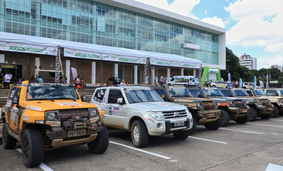 Chegada da 27ª edição do Rallye Transparaná, no Palácio Iguaçu, em Curitiba  -  Curitiba, 20/02/2021  -  Foto: José Fernando Ogura/AEN