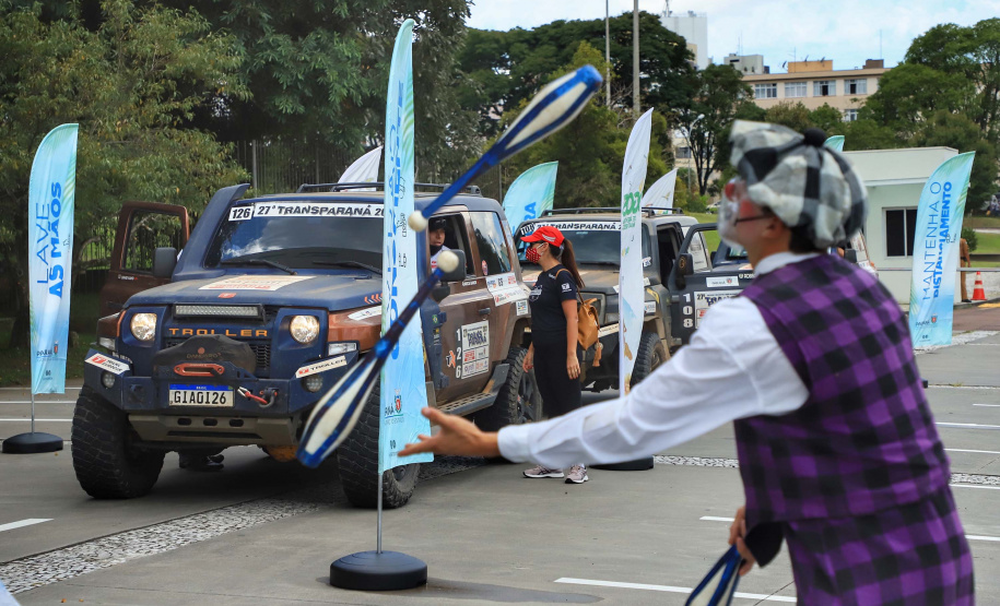 Chegada da 27ª edição do Rallye Transparaná, no Palácio Iguaçu, em Curitiba  -  Curitiba, 20/02/2021  -  Foto: José Fernando Ogura/AEN