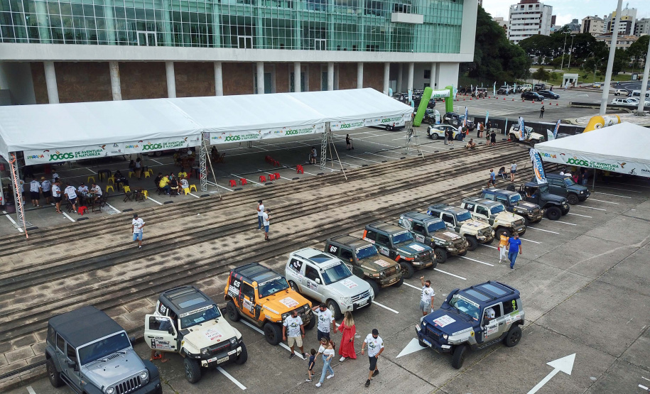 Chegada da 27ª edição do Rallye Transparaná, no Palácio Iguaçu, em Curitiba  -  Curitiba, 20/02/2021  -  Foto: José Fernando Ogura/AEN