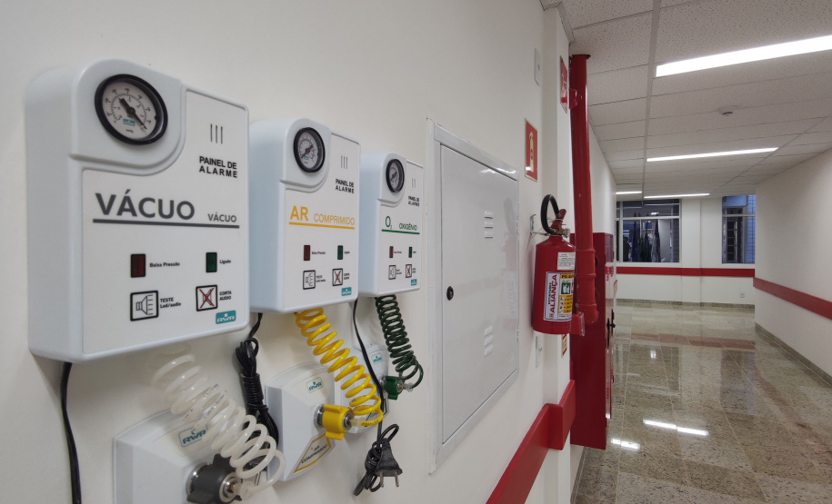 O governador Carlos Massa Ratinho participou nesta segunda-feira (22) da cerimônia de entrega da ampliação de nova ala do Hospital Universitário de Ponta Grossa. - Ponta Grossa, 22/02/20221  -  Foto: Jonathan Campos/AEN