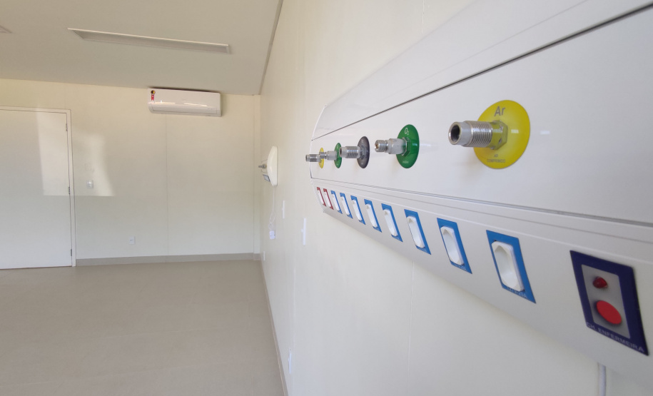 O governador Carlos Massa Ratinho participou nesta segunda-feira (22) da cerimônia de entrega da ampliação de nova ala do Hospital Universitário de Ponta Grossa. - Ponta Grossa, 22/02/20221  -  Foto: Jonathan Campos/AEN