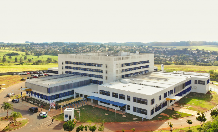 O governador Carlos Massa Ratinho participou nesta segunda-feira (22) da cerimônia de entrega da ampliação de nova ala  do Hospital Universitário de Ponta Grossa.  -  Ponta Grossa, 22/02/20221  -  Foto: Gilson Abreu/AEN