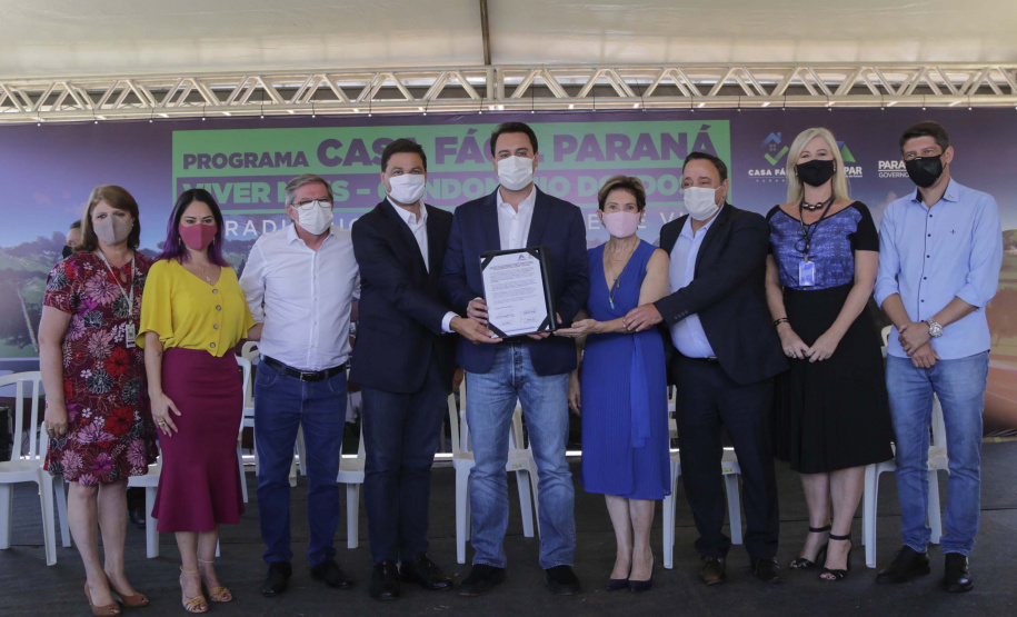 O governador Carlos Massa Ratinho Junior autorizou nesta segunda-feira (22) a ordem de serviço para a construção de um Condomínio do Idoso em Ponta Grossa, nos Campos Gerais.  -  Ponta Grossa, 22/02/2021  -  Foto: Jonathan Campos/AEN