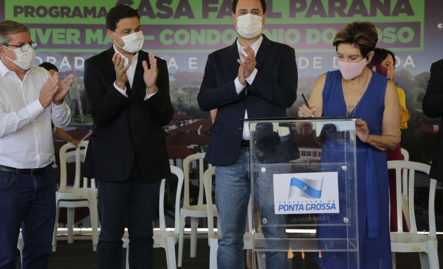 O governador Carlos Massa Ratinho Junior autorizou nesta segunda-feira (22) a ordem de serviço para a construção de um Condomínio do Idoso em Ponta Grossa, nos Campos Gerais.  -  Ponta Grossa, 22/02/2021  -  Foto: Jonathan Campos/AEN