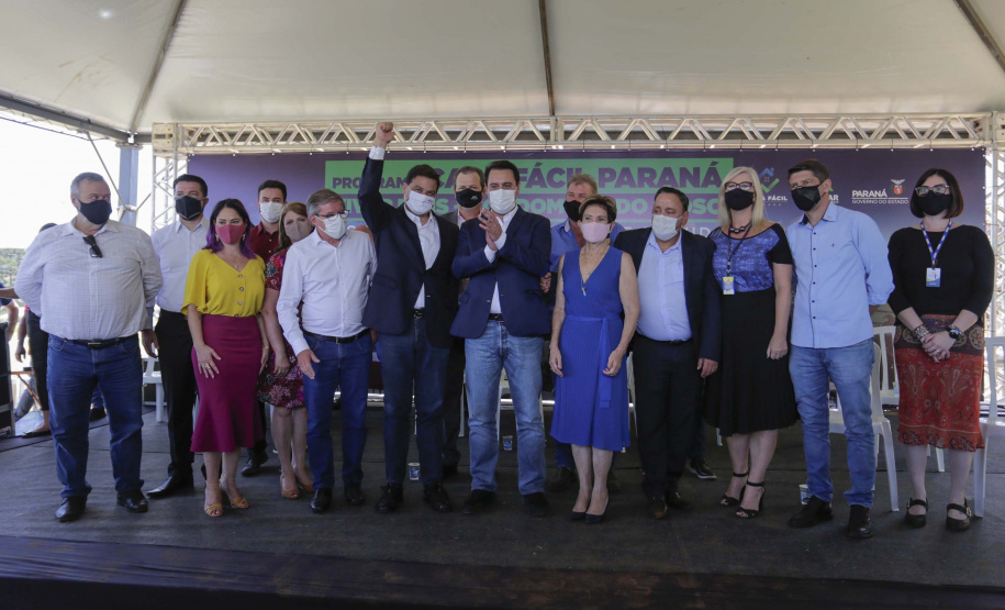 O governador Carlos Massa Ratinho Junior autorizou nesta segunda-feira (22) a ordem de serviço para a construção de um Condomínio do Idoso em Ponta Grossa, nos Campos Gerais.  -  Ponta Grossa, 22/02/2021  -  Foto: Jonathan Campos/AEN