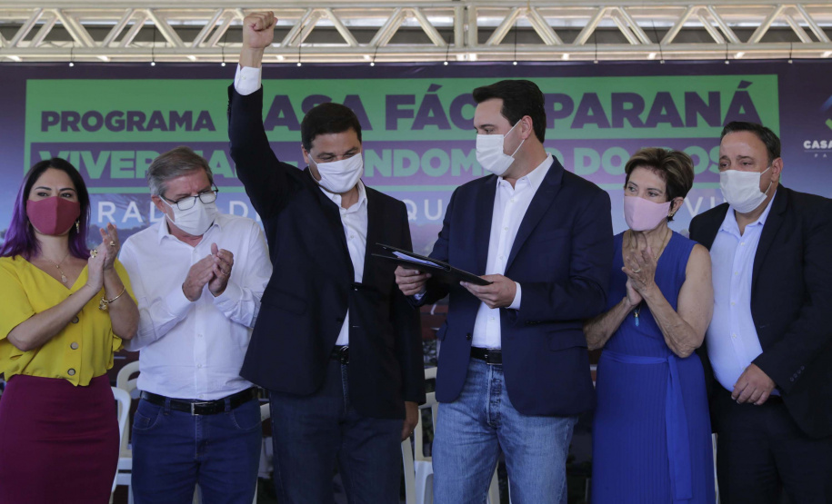 O governador Carlos Massa Ratinho Junior autorizou nesta segunda-feira (22) a ordem de serviço para a construção de um Condomínio do Idoso em Ponta Grossa, nos Campos Gerais.  -  Ponta Grossa, 22/02/2021  -  Foto: Jonathan Campos/AEN