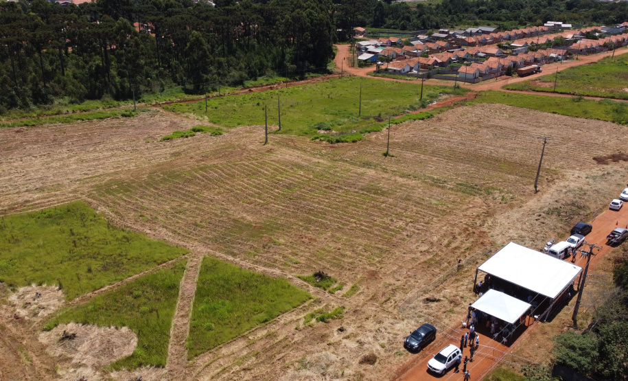 O governador Carlos Massa Ratinho Junior autorizou nesta segunda-feira (22) a ordem de serviço para a construção de um Condomínio do Idoso em Ponta Grossa, nos Campos Gerais.  -  Ponta Grossa, 22/02/2021  -  Foto: Jonathan Campos/AEN