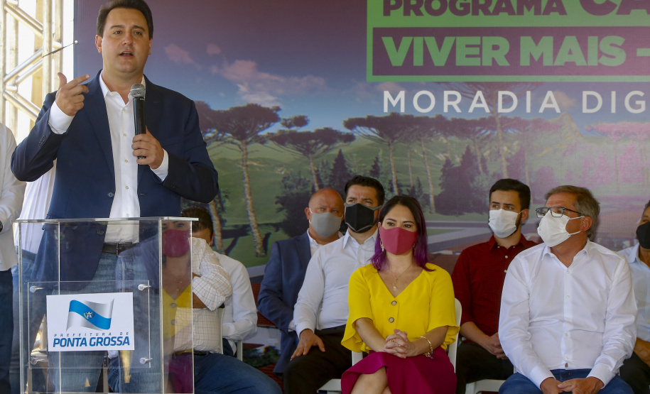 O governador Carlos Massa Ratinho Junior autorizou nesta segunda-feira (22) a ordem de serviço para a construção de um Condomínio do Idoso em Ponta Grossa, nos Campos Gerais. - Ponta Grossa, 22/02/2021  -  Foto: Gilson Abreu/AEN