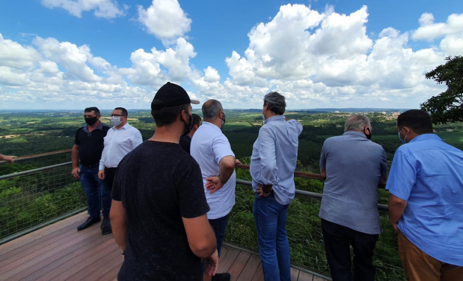 O número de visitantes no Parque Estadual do Monge, no município da Lapa, atingiu a capacidade máxima neste final de semana. Devido a pandemia do Covid-19, são permitidas 500 pessoas simultaneamente no interior da Unidade de Conservação (UC).  -  Foto: Divulgação SEDEST/IAT