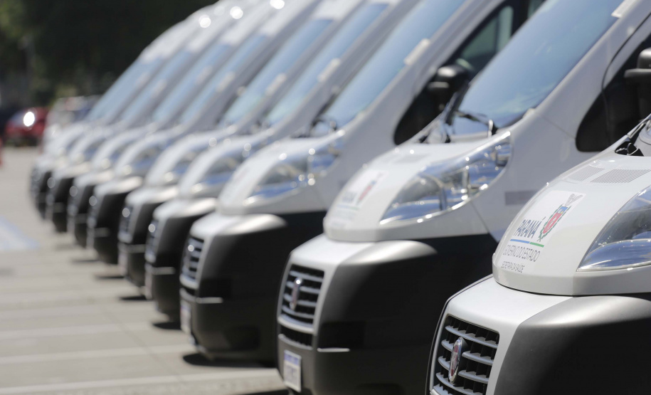 Governador Carlos Massa Ratinho Junior entrega nesta terca-feira (23),  Vans para 45 municípios  no Programa de Qualificação da Atenção Primária emSaúde . -  Curitiba, 23/02/2021. Foto: Jonathan Campos/AEN