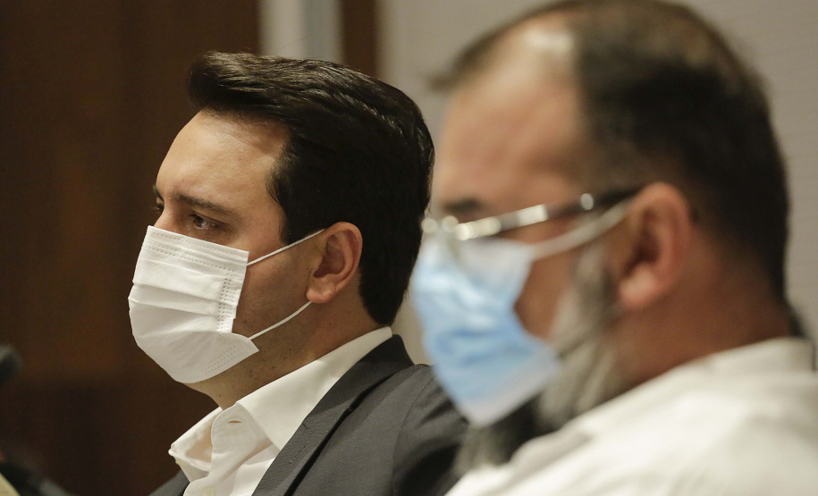 Governador Carlos Massa Ratinho Junior participa de reunião por vídeo conferência com os governadores de Santa Catarina, Carlos Moisés e do Rio Grande do Sul, Eduardo Leite  -  Curitiba, 23/02/2021  -  Foto: Jonathan Campos/AEN