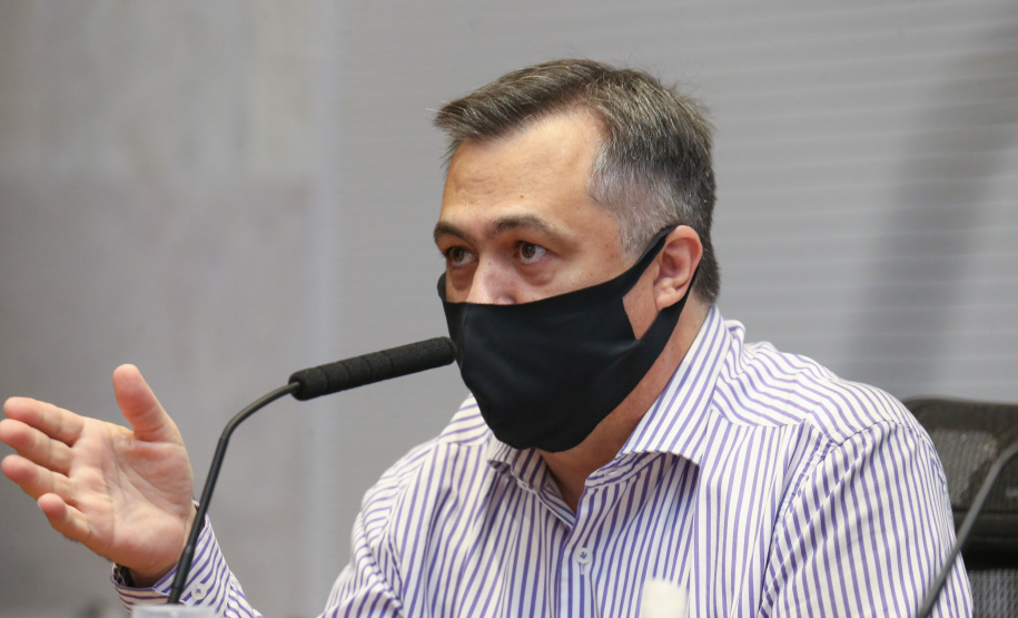 O governador Carlos Massa Ratinho Junior participa   nesta quarta-feira (24), da reuniao do Conselho de Secretarias Municipais de Saúde do Paraná (Cosems-PR ) acompanhado com o Secretario de Estado da Saude, Beto Preto ( foto), e do Secretario de Estado da Comunicação e da Cultura,   João Evaristo Debiasi  Curitiba, 24/02/2021. Foto: Geraldo Bubniak/AEN