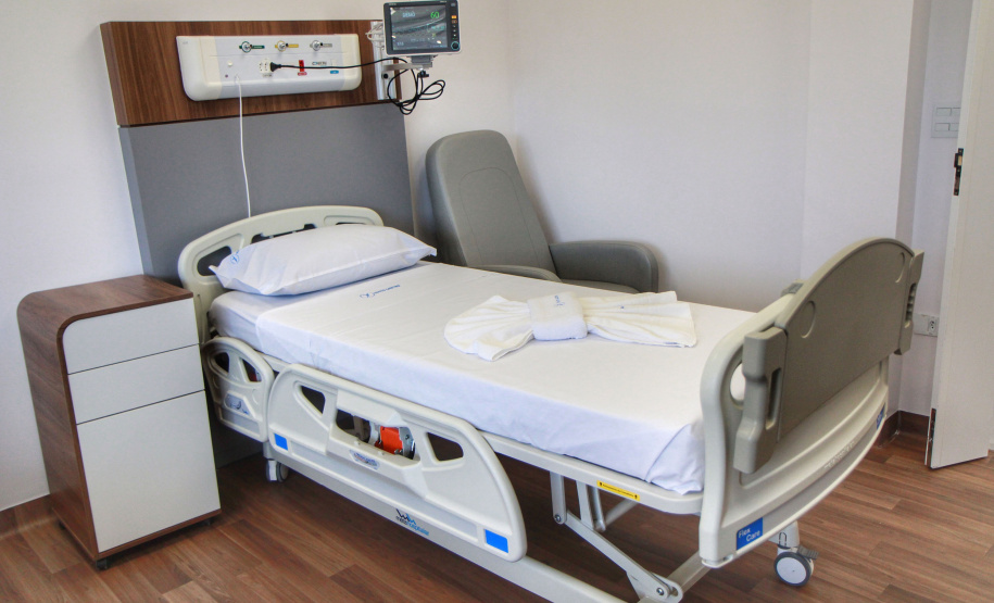 O Governo do Estado colaborou com uma nova ampliação do complexo Erasto Gaertner, em Curitiba. O hospital, referência nacional no atendimento oncológico, inaugurou nesta quarta-feira (24) o Centro de Hematologia e Transplante de Medula Óssea.   -  Curitiba, 24/02/2021  -  Foto: Alessandro Vieira/AEN