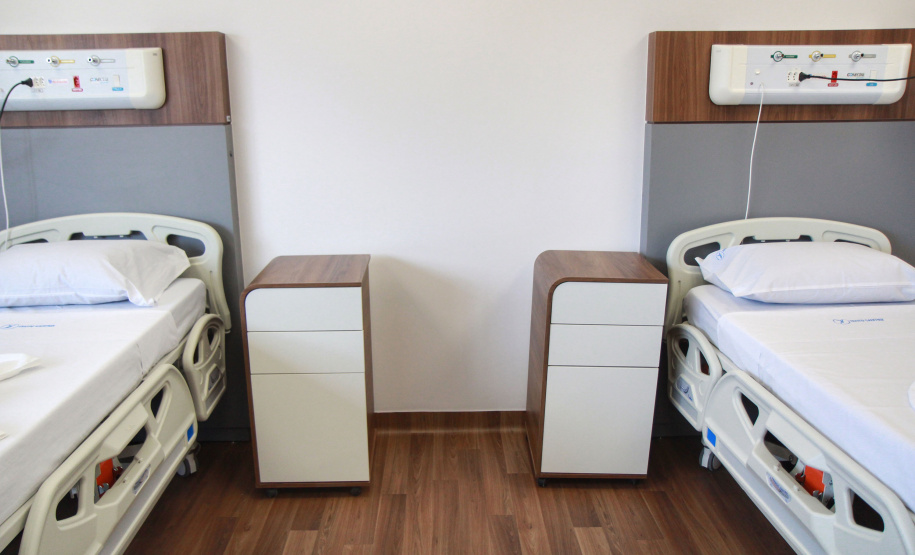 O Governo do Estado colaborou com uma nova ampliação do complexo Erasto Gaertner, em Curitiba. O hospital, referência nacional no atendimento oncológico, inaugurou nesta quarta-feira (24) o Centro de Hematologia e Transplante de Medula Óssea.   -  Curitiba, 24/02/2021  -  Foto: Alessandro Vieira/AEN