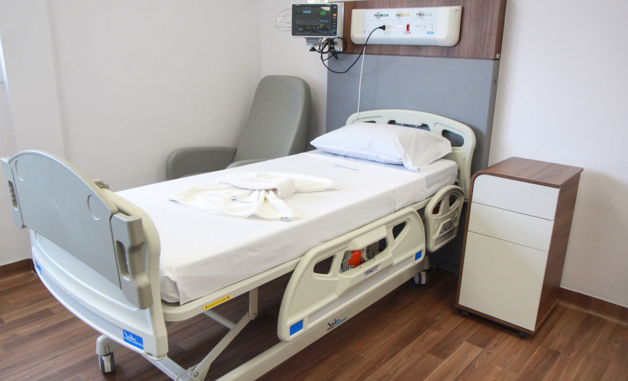 O Governo do Estado colaborou com uma nova ampliação do complexo Erasto Gaertner, em Curitiba. O hospital, referência nacional no atendimento oncológico, inaugurou nesta quarta-feira (24) o Centro de Hematologia e Transplante de Medula Óssea.   -  Curitiba, 24/02/2021  -  Foto: Alessandro Vieira/AEN