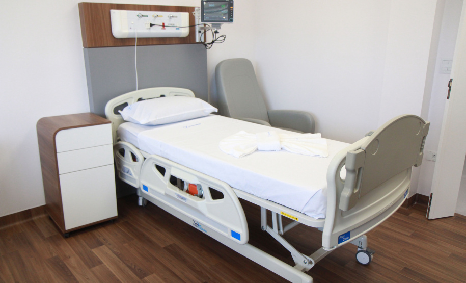 O Governo do Estado colaborou com uma nova ampliação do complexo Erasto Gaertner, em Curitiba. O hospital, referência nacional no atendimento oncológico, inaugurou nesta quarta-feira (24) o Centro de Hematologia e Transplante de Medula Óssea.   -  Curitiba, 24/02/2021  -  Foto: Alessandro Vieira/AEN