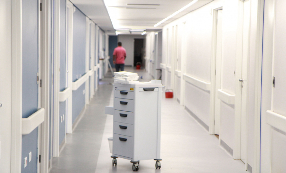 O Governo do Estado colaborou com uma nova ampliação do complexo Erasto Gaertner, em Curitiba. O hospital, referência nacional no atendimento oncológico, inaugurou nesta quarta-feira (24) o Centro de Hematologia e Transplante de Medula Óssea.   -  Curitiba, 24/02/2021  -  Foto: Alessandro Vieira/AEN