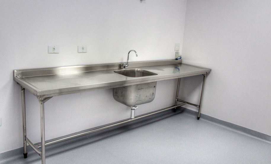 O Governo do Estado colaborou com uma nova ampliação do complexo Erasto Gaertner, em Curitiba. O hospital, referência nacional no atendimento oncológico, inaugurou nesta quarta-feira (24) o Centro de Hematologia e Transplante de Medula Óssea.   -  Curitiba, 24/02/2021  -  Foto: Alessandro Vieira/AEN