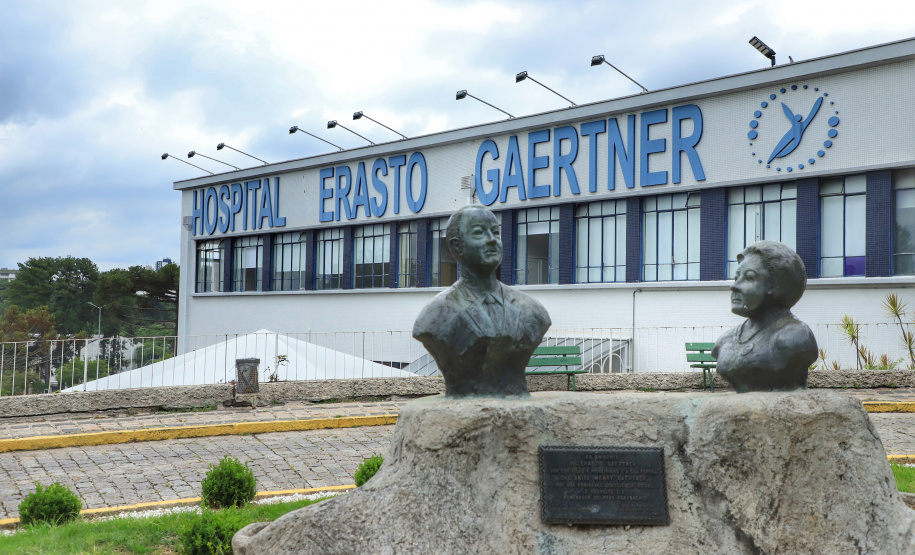 O Governo do Estado colaborou com uma nova ampliação do complexo Erasto Gaertner, em Curitiba. O hospital, referência nacional no atendimento oncológico, inaugurou nesta quarta-feira (24) o Centro de Hematologia e Transplante de Medula Óssea. - Curitiba, 24/02/2021 - Foto: José Fernando Ogura/AEN