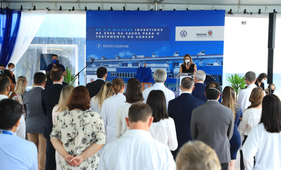 O Governo do Estado colaborou com uma nova ampliação do complexo Erasto Gaertner, em Curitiba. O hospital, referência nacional no atendimento oncológico, inaugurou nesta quarta-feira (24) o Centro de Hematologia e Transplante de Medula Óssea. - Curitiba, 24/02/2021 - Foto: José Fernando Ogura/AEN
