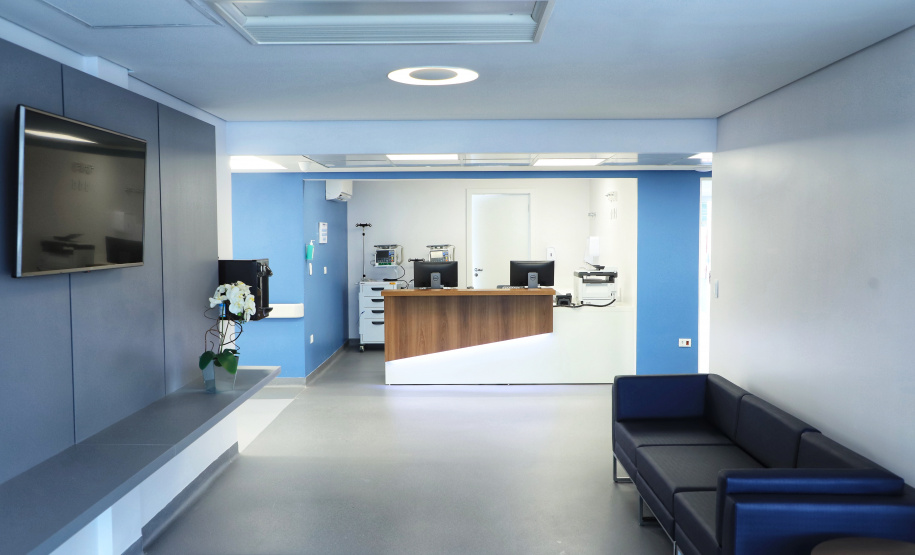 O Governo do Estado colaborou com uma nova ampliação do complexo Erasto Gaertner, em Curitiba. O hospital, referência nacional no atendimento oncológico, inaugurou nesta quarta-feira (24) o Centro de Hematologia e Transplante de Medula Óssea. - Curitiba, 24/02/2021 - Foto: José Fernando Ogura/AEN