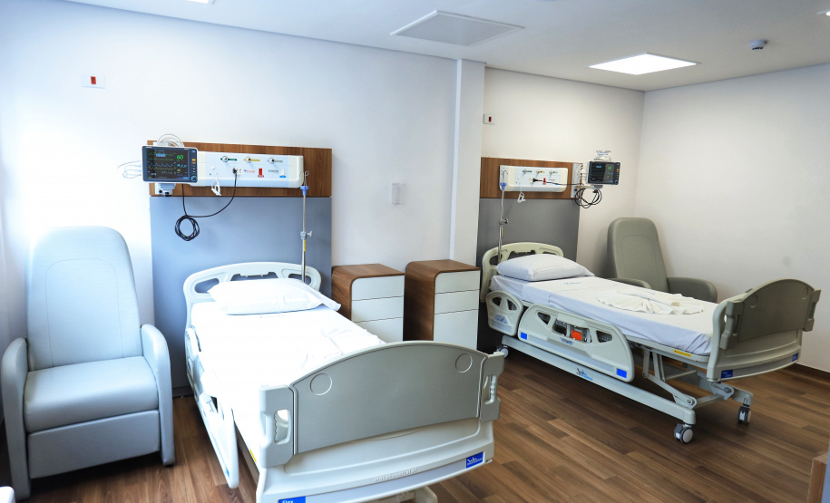 O Governo do Estado colaborou com uma nova ampliação do complexo Erasto Gaertner, em Curitiba. O hospital, referência nacional no atendimento oncológico, inaugurou nesta quarta-feira (24) o Centro de Hematologia e Transplante de Medula Óssea. - Curitiba, 24/02/2021 - Foto: José Fernando Ogura/AEN