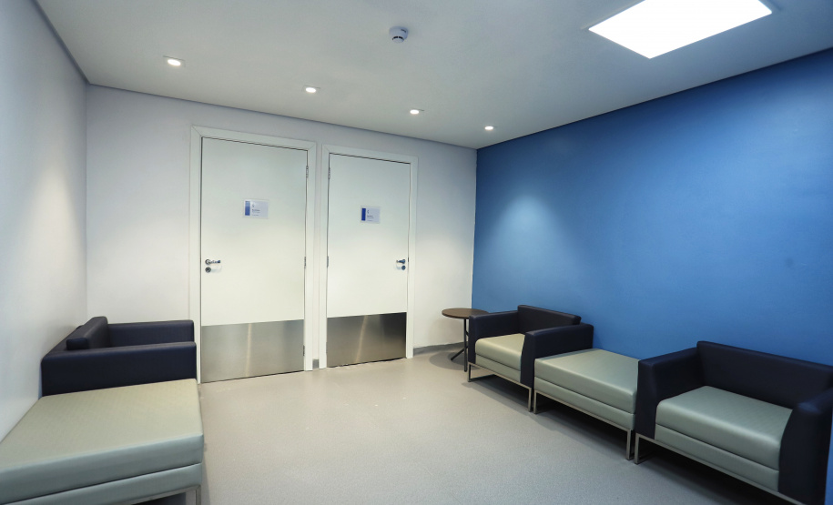 O Governo do Estado colaborou com uma nova ampliação do complexo Erasto Gaertner, em Curitiba. O hospital, referência nacional no atendimento oncológico, inaugurou nesta quarta-feira (24) o Centro de Hematologia e Transplante de Medula Óssea. - Curitiba, 24/02/2021 - Foto: José Fernando Ogura/AEN