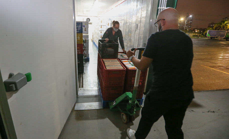 Novo lote da vacina CoronaVac chega ao Paraná 24/02/2021 - Foto: Geraldo Bubniak/AEN