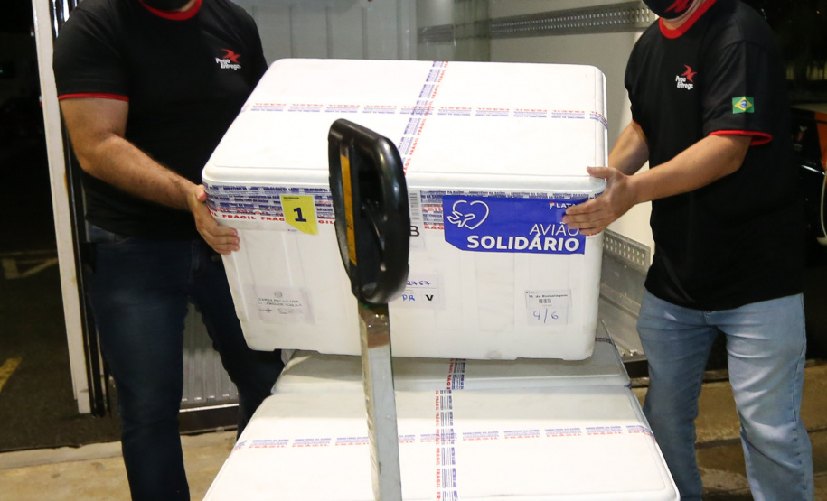 Novo lote da vacina CoronaVac chega ao Paraná 24/02/2021 - Foto: Geraldo Bubniak/AEN