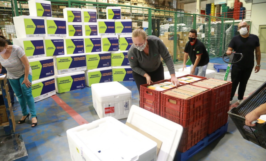 A Secretaria de Estado da Saúde recebeu na noite desta quarta-feira (24) uma remessa com 64.800 doses da vacina CoronaVac/Instituto Butantan  Foto: Valdelino Pontes