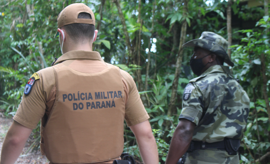 Comerciantes e turistas aprovam policiamento preventivo na Ilha do Mel  -  Curitiba, 24/02/2021  -  Foto: Divulgação PMPR