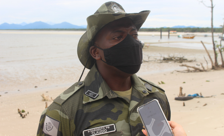 Comerciantes e turistas aprovam policiamento preventivo na Ilha do Mel  -  Curitiba, 24/02/2021  -  Foto: Divulgação PMPR