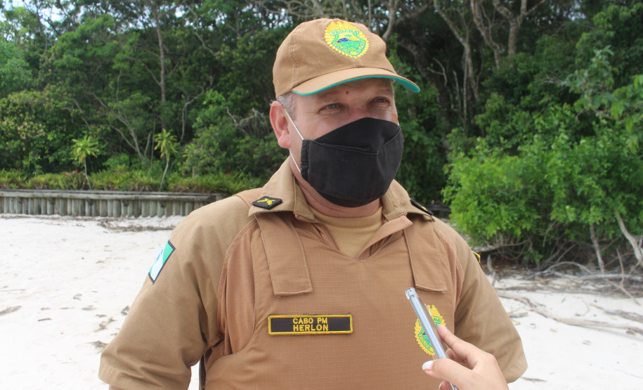 Comerciantes e turistas aprovam policiamento preventivo na Ilha do Mel  -  Curitiba, 24/02/2021  -  Foto: Divulgação PMPR