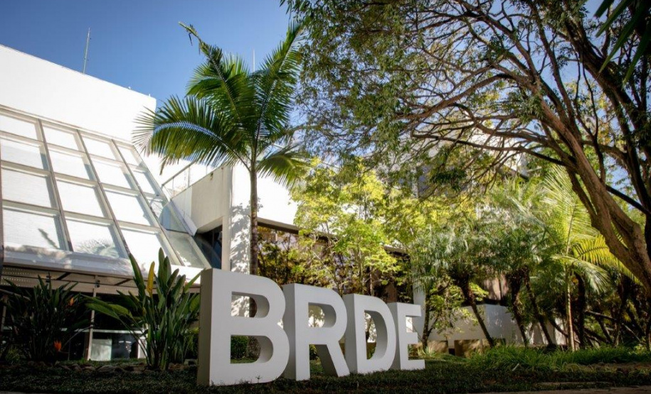 Dentro do processo de diversificação de suas fontes de captação de recursos, o Banco Regional de Desenvolvimento do Extremo Sul (BRDE) realizou essa semana sua primeira operação no mercado de capitais desde a década de 1980. - Foto: Divulgação BDRE