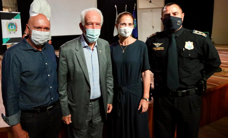 O município de São José dos Pinhais será mais uma cidade-polo da agência do Governo do Estado de promoção e prospecção de novos negócios e investimentos. Termo de cooperação entre a Invest Paraná e o município foi assinado nesta quarta-feira (24).